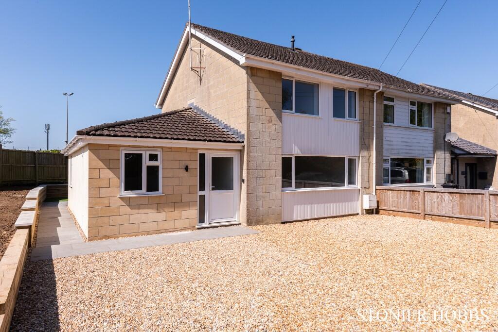4 bed Semi Detached for rent in Bath. From Stonier Hobbs - Bath