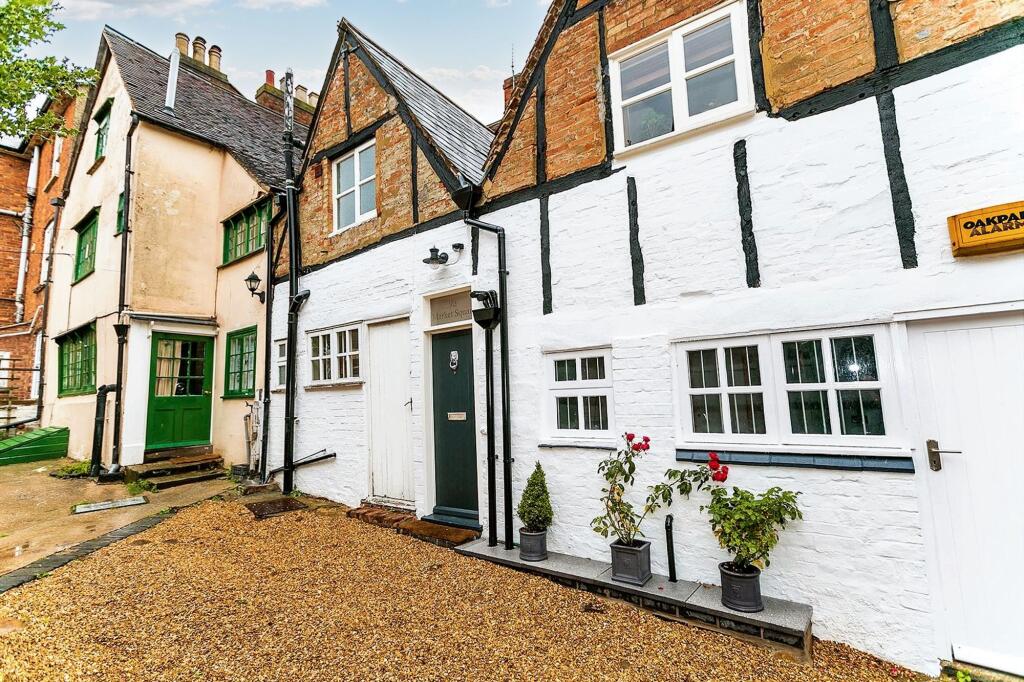 3 bed Apartment for rent in Winslow. From Stratfords Property Services - Milton Keynes 3 bed Apartment for rent in Winslow. From Stratfords Property Services - Milton Keynes