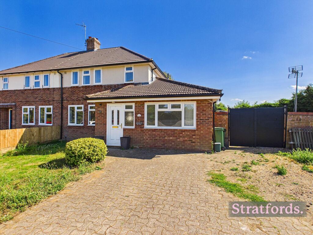 4 bed Semi Detached for rent in Soulbury. From Stratfords Property Services - Milton Keynes 4 bed Semi Detached for rent in Soulbury. From Stratfords Property Services - Milton Keynes