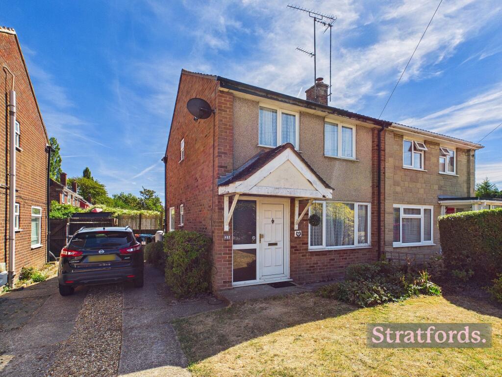 3 bed Semi Detached for rent in Bletchley. From Stratfords Property Services - Milton Keynes 3 bed Semi Detached for rent in Bletchley. From Stratfords Property Services - Milton Keynes