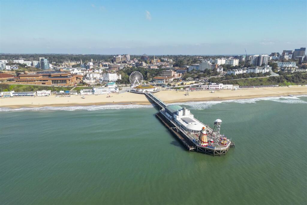 2 bed 1st Floor Flat for rent in Bournemouth. From Stratton Oak Estates - Bournemouth