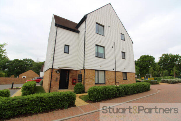 2 bed Apartment for rent in Walstead. From Stuart & Partners - Haywards Heath