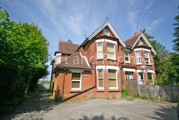 1 bed 1st Floor Flat for rent in Haywards Heath. From Stuart & Partners - Haywards Heath 1 bed 1st Floor Flat for rent in Haywards Heath. From Stuart & Partners - Haywards Heath