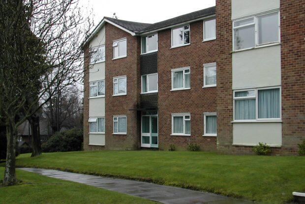 2 bed 1st Floor Flat for rent in Haywards Heath. From Stuart & Partners - Haywards Heath