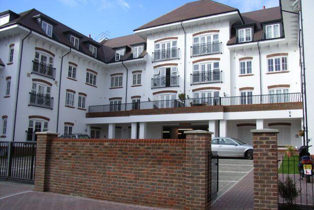 2 bed Apartment for rent in Haywards Heath. From Stuart & Partners - Haywards Heath