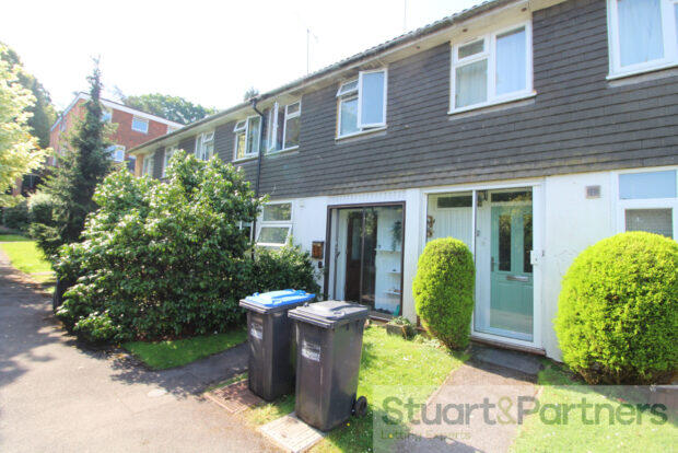 2 bed Mid Terraced House for rent in Haywards Heath. From Stuart & Partners - Haywards Heath
