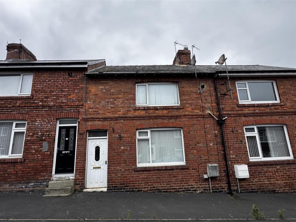 2 bed Mid Terraced House for rent in Durham. From Stuart Edwards - Durham