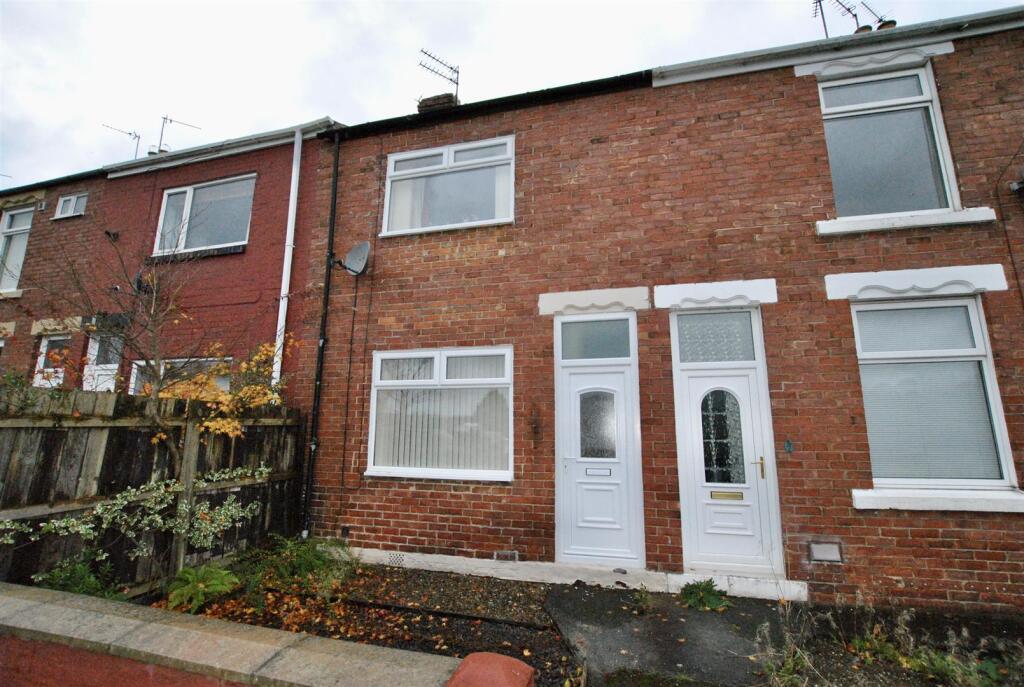 2 bed Mid Terraced House for rent in Durham. From Stuart Edwards - Durham