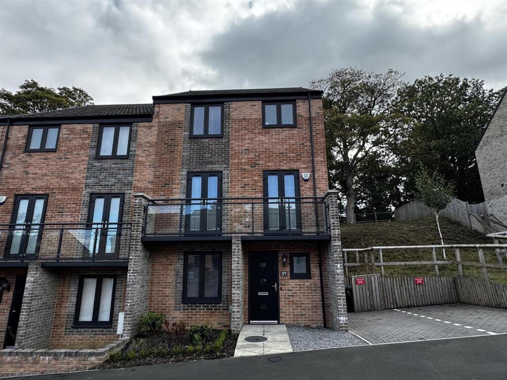 4 bed End of Terrace for rent in Durham. From Stuart Edwards - Durham