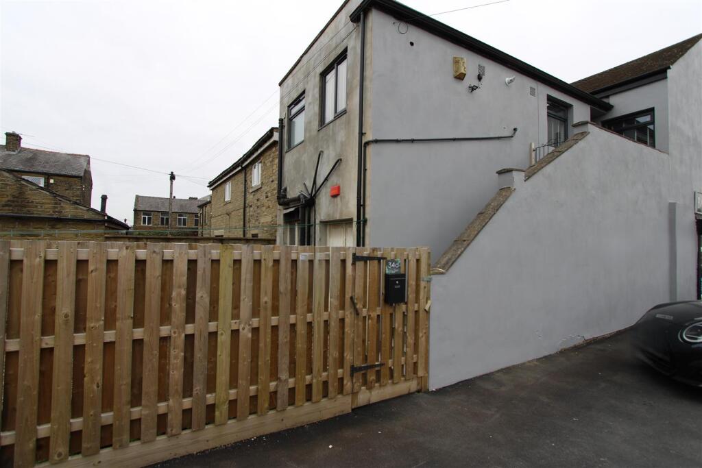 2 bed Apartment for rent in Bradford. From Sugdens - Cleckheaton 2 bed Apartment for rent in Bradford. From Sugdens - Cleckheaton