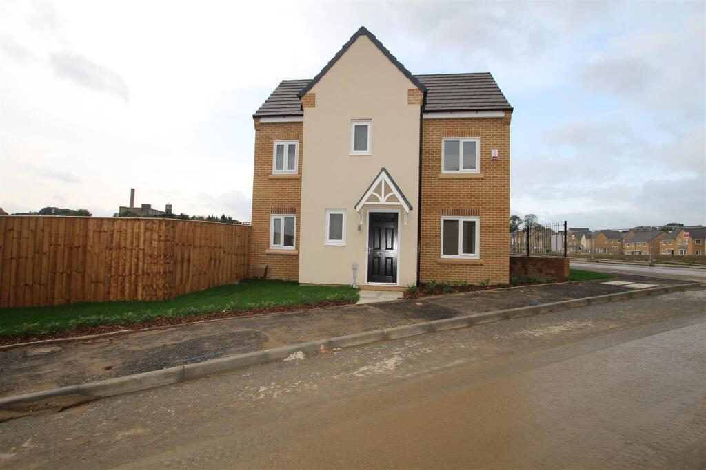 3 bed Semi Detached for rent in Calverley. From Sugdens - Cleckheaton