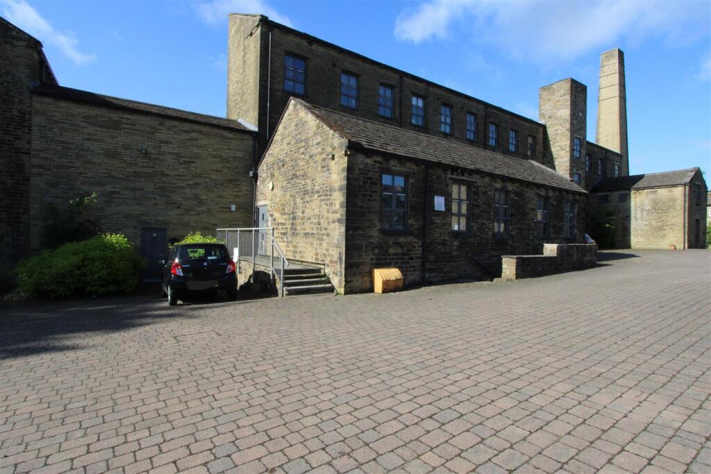 1 bed Apartment for rent in Queensbury. From Sugdens - Cleckheaton