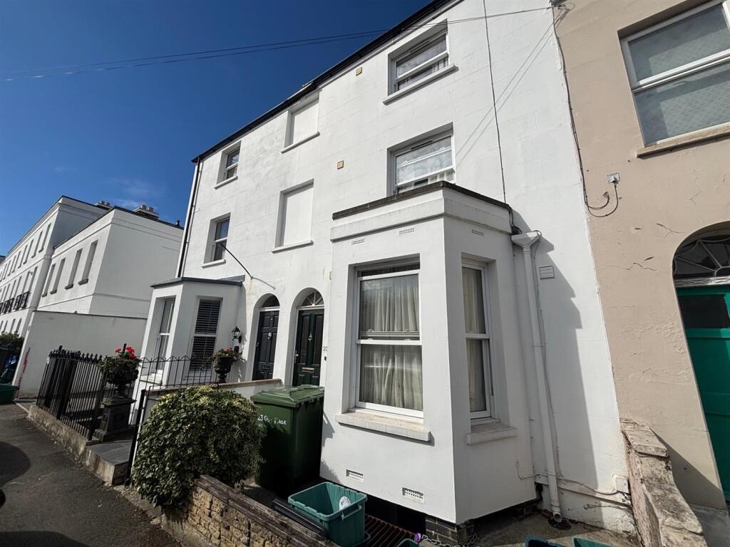 1 bed House Share for rent in Prestbury. From Sure Property Group - Cheltenham 1 bed House Share for rent in Prestbury. From Sure Property Group - Cheltenham