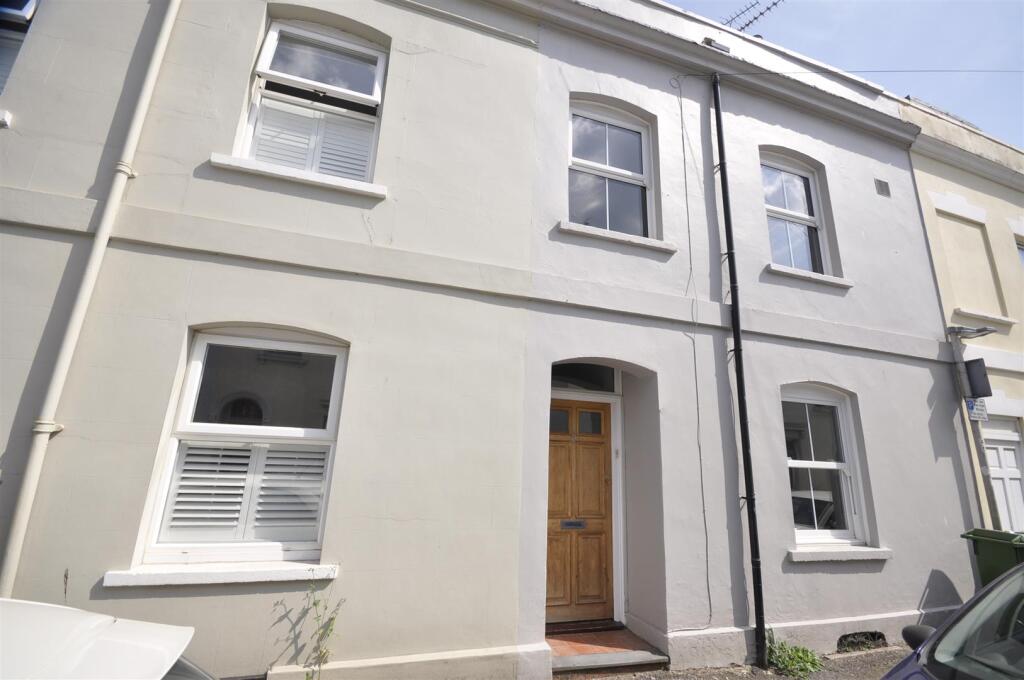 1 bed House Share for rent in Cheltenham. From Sure Property Group - Cheltenham