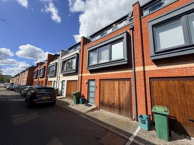 3 bed Detached for rent in Cheltenham. From Sure Property Group - Cheltenham