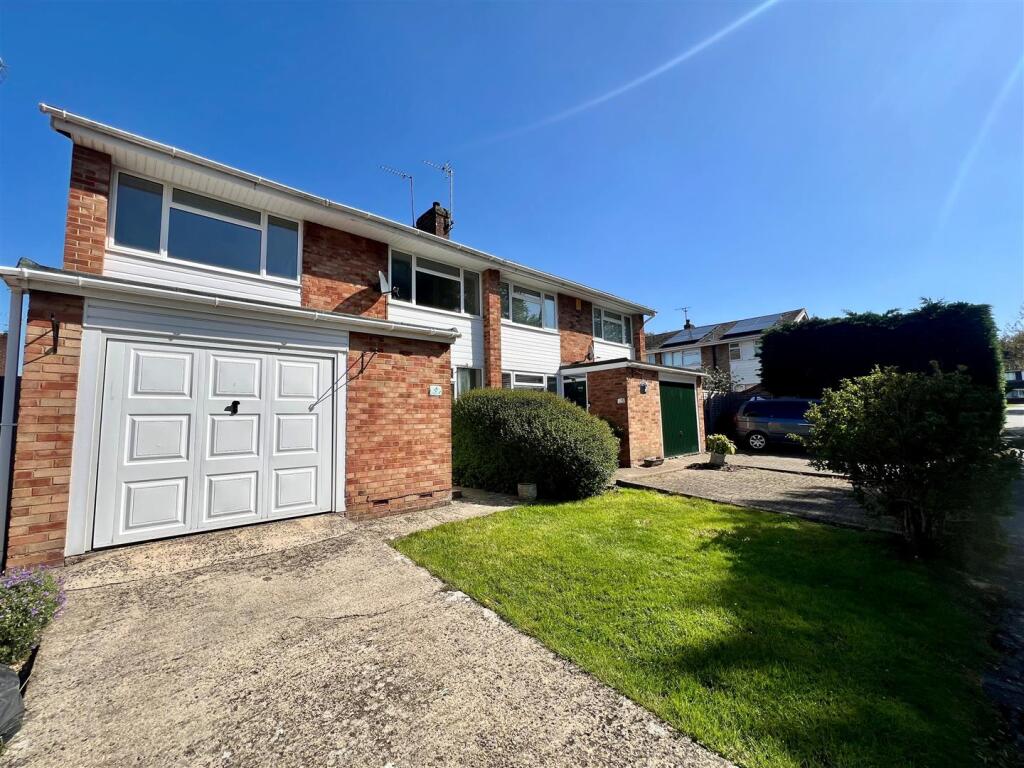4 bed Semi Detached for rent in Leckhampton Hill. From Sure Property Group - Cheltenham