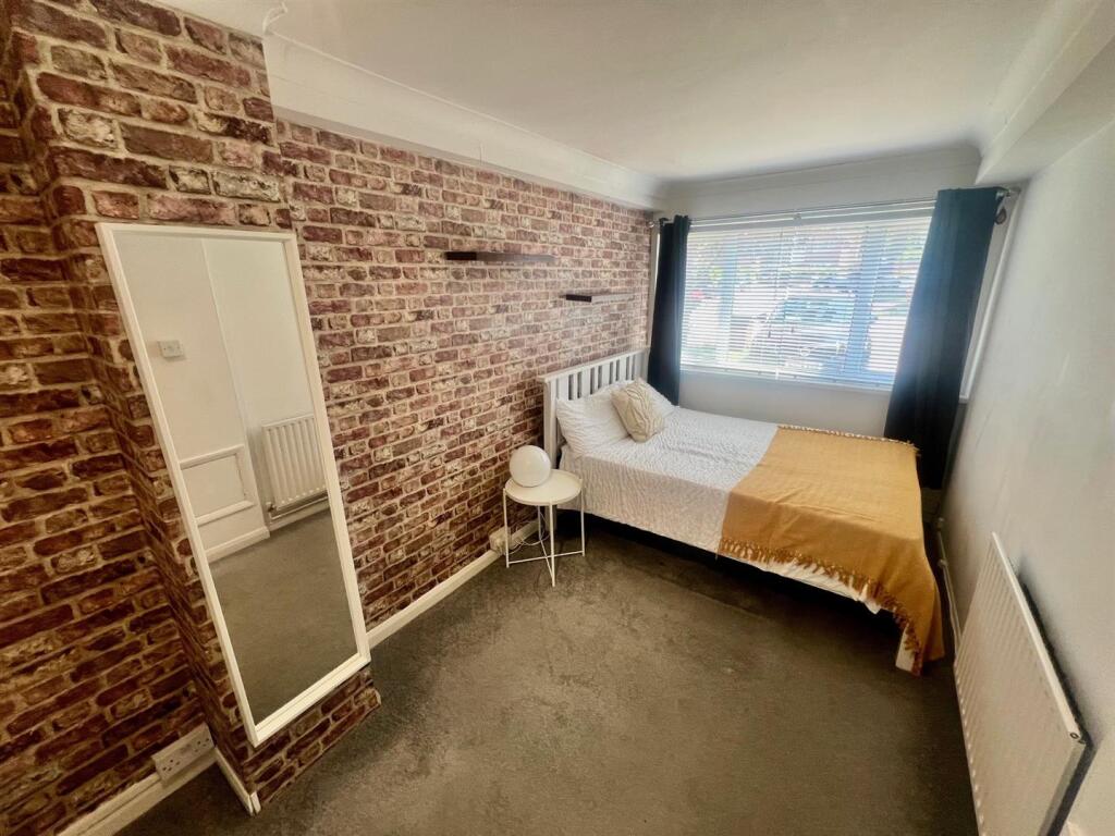 1 bed House Share for rent in Cheltenham. From Sure Property Group - Cheltenham 1 bed House Share for rent in Cheltenham. From Sure Property Group - Cheltenham
