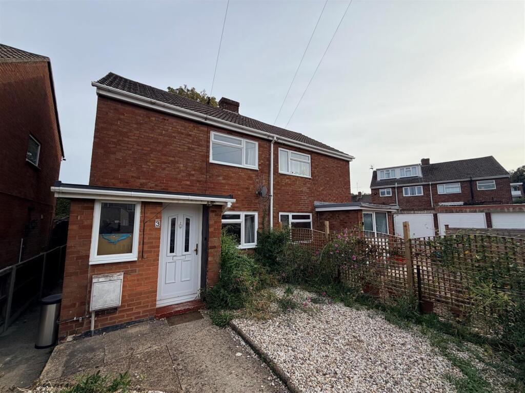 2 bed Detached for rent in Prestbury. From Sure Property Group - Cheltenham 2 bed Detached for rent in Prestbury. From Sure Property Group - Cheltenham