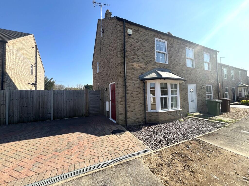3 bed Semi Detached for rent in Chatteris. From T Payne & Co Ltd - Chatteris 3 bed Semi Detached for rent in Chatteris. From T Payne & Co Ltd - Chatteris