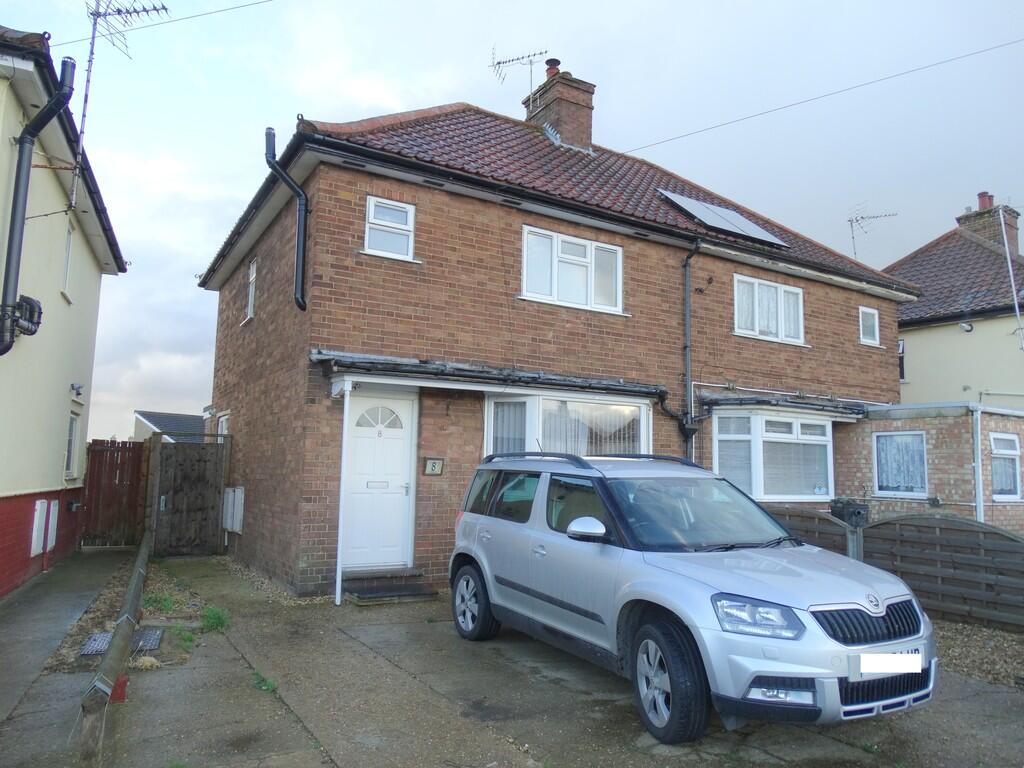 3 bed Semi Detached for rent in Chatteris. From T Payne & Co Ltd - Chatteris 3 bed Semi Detached for rent in Chatteris. From T Payne & Co Ltd - Chatteris