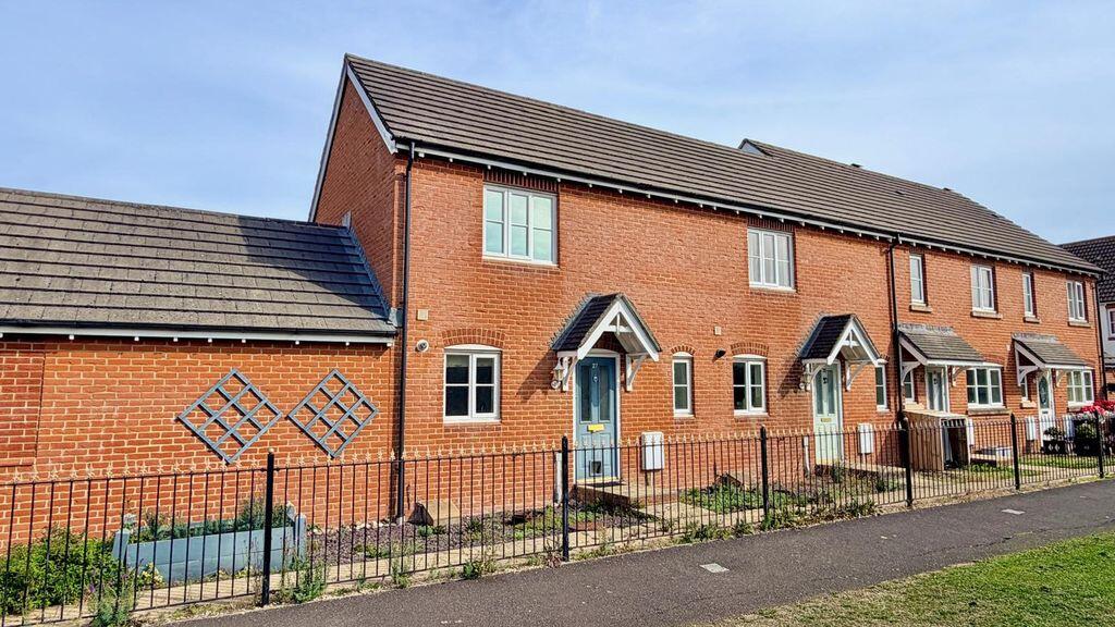 2 bed Mid Terraced House for rent in Ilminster. From Tarr Residential - Chard 2 bed Mid Terraced House for rent in Ilminster. From Tarr Residential - Chard