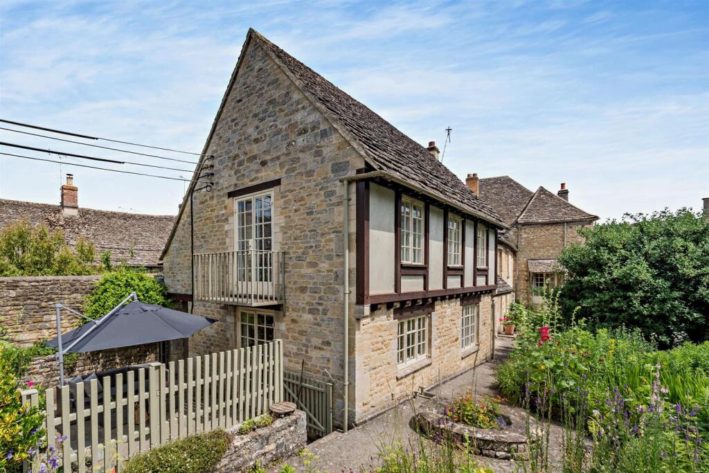 1 bed Cottage for rent in Burford. From Tayler & Fletcher - Bourton On The Water 1 bed Cottage for rent in Burford. From Tayler & Fletcher - Bourton On The Water