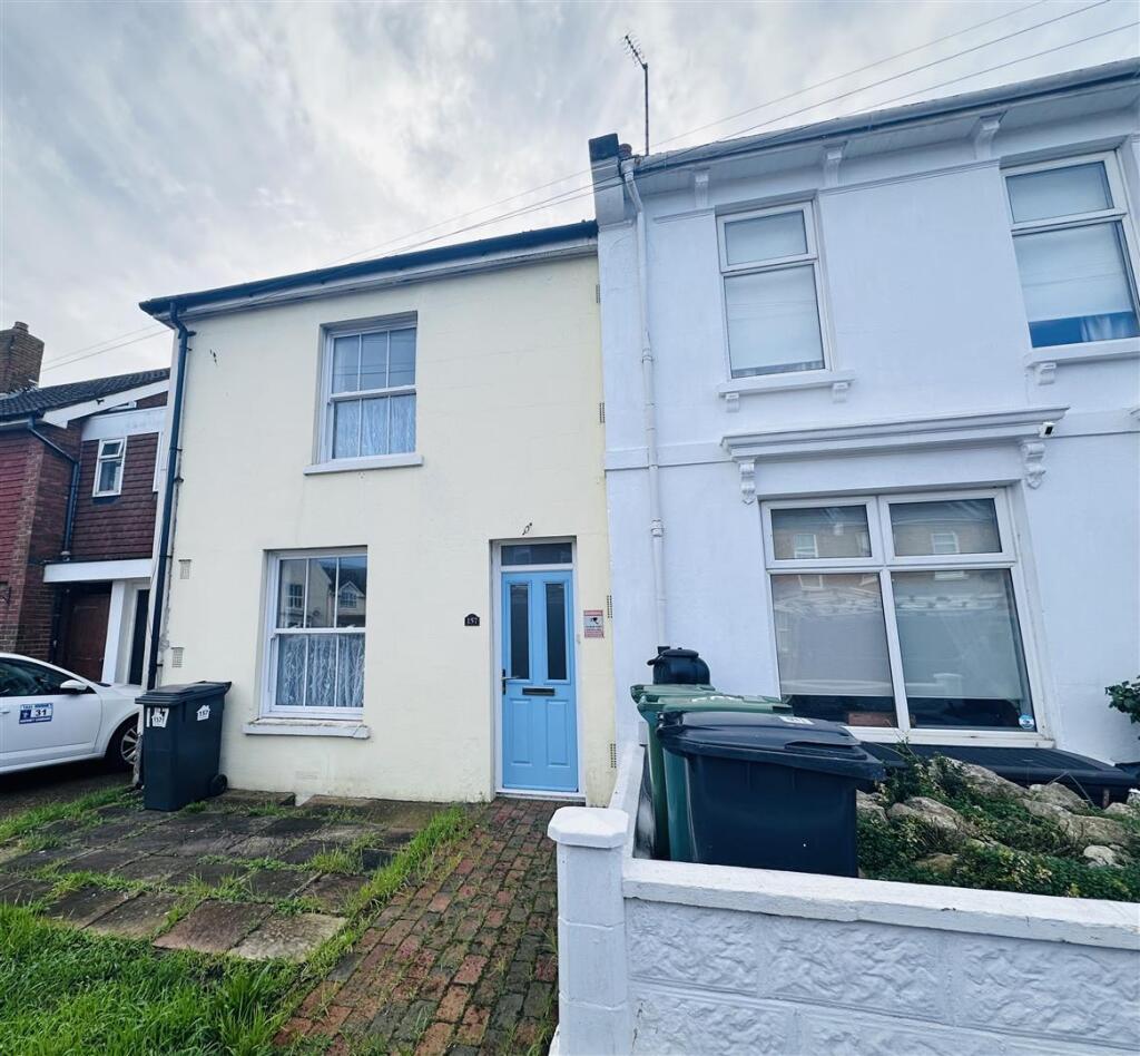 2 bed Mid Terraced House for rent in Eastbourne. From Taylor Engley - Eastbourne