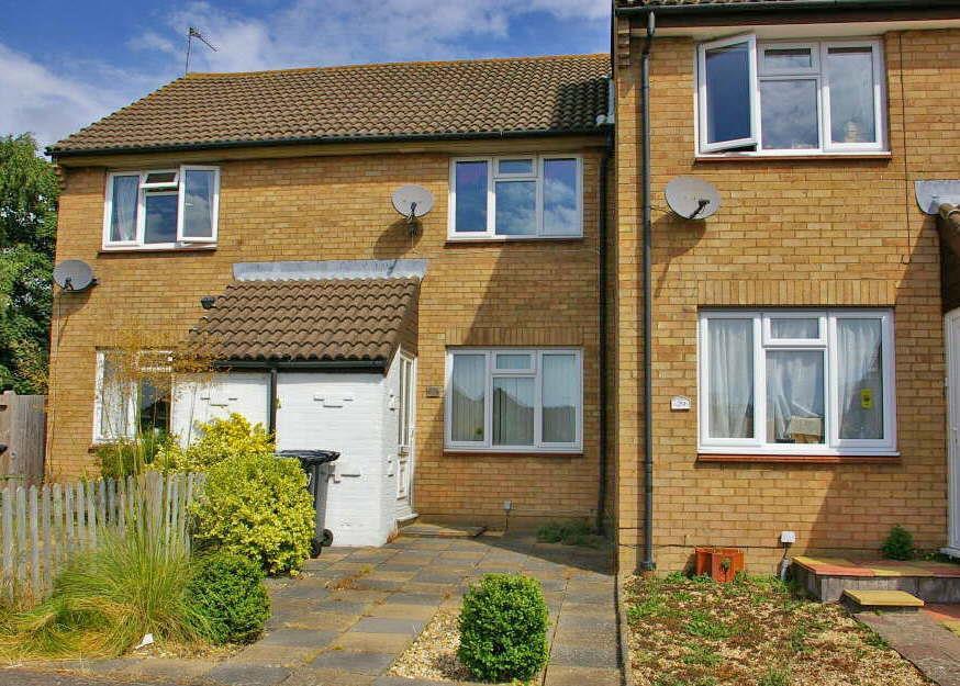 2 bed Mid Terraced House for rent in Hailsham. From Taylor Engley - Eastbourne 2 bed Mid Terraced House for rent in Hailsham. From Taylor Engley - Eastbourne