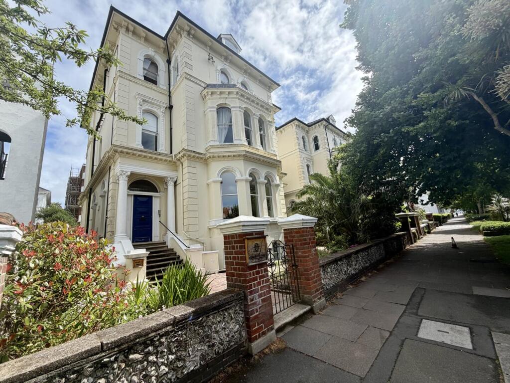 3 bed 1st Floor Flat for rent in Eastbourne. From Taylor Engley - Eastbourne 3 bed 1st Floor Flat for rent in Eastbourne. From Taylor Engley - Eastbourne