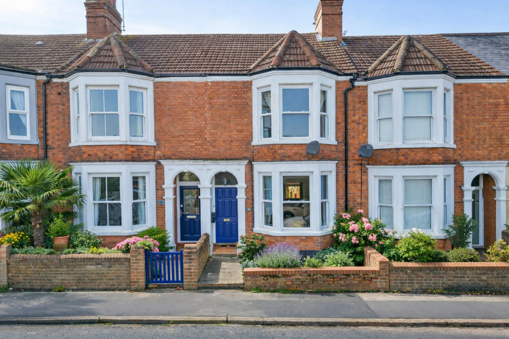 3 bed Mid Terraced House for rent in Haversham. From Taylor Walsh - Milton Keynes