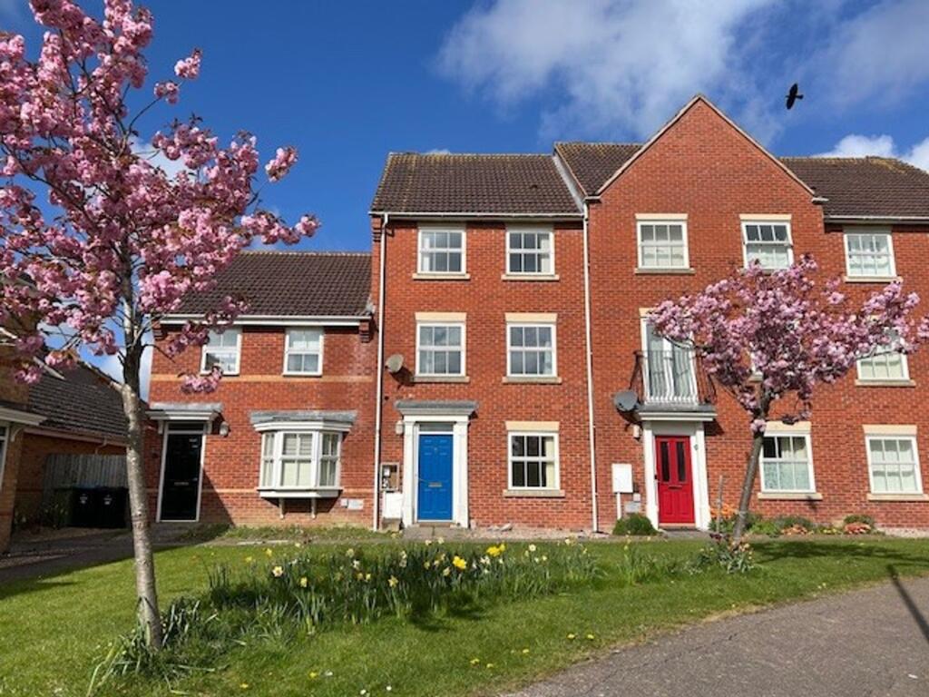 4 bed Mid Terraced House for rent in Calverton. From Taylor Walsh - Milton Keynes