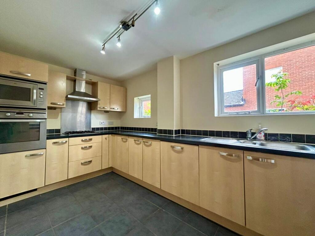 4 bed Detached for rent in Cosgrove. From Taylor Walsh - Milton Keynes