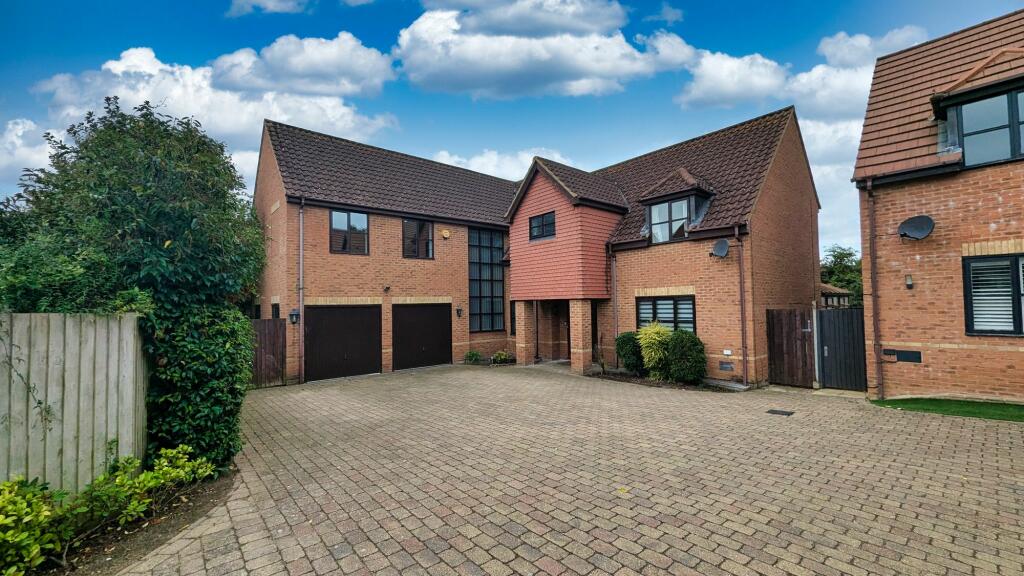 5 bed Detached for rent in Milton Keynes. From Taylor Walsh - Milton Keynes 5 bed Detached for rent in Milton Keynes. From Taylor Walsh - Milton Keynes