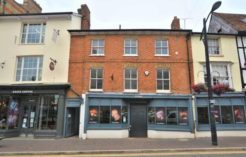 2 bed 1st Floor Flat for rent in Newport Pagnell. From Taylor Walsh - Milton Keynes