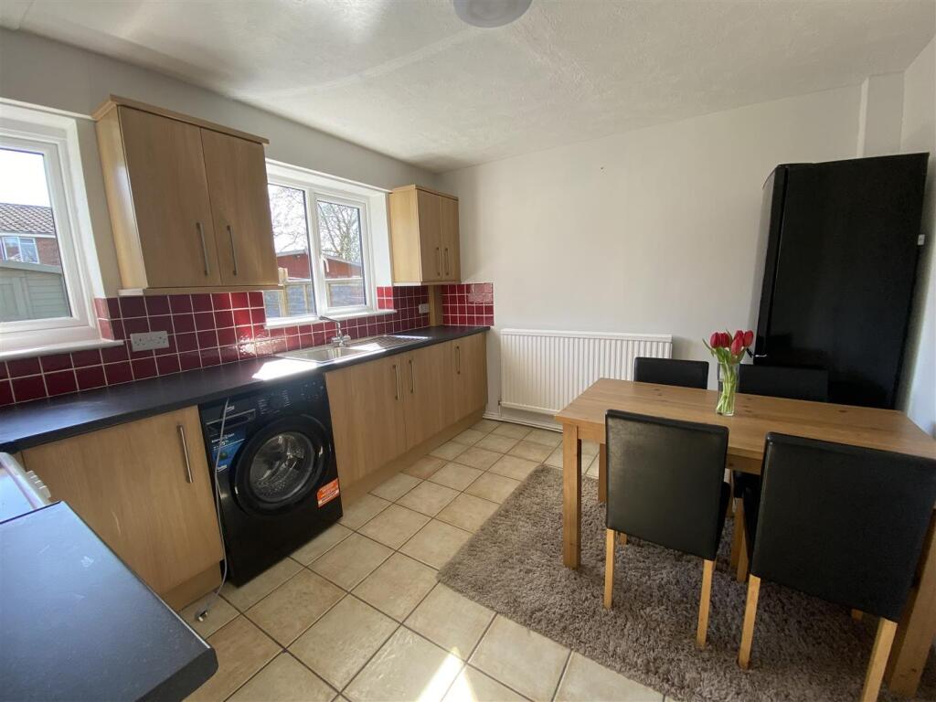 2 bed Semi Detached for rent in Stafford. From Tempertons - Newport