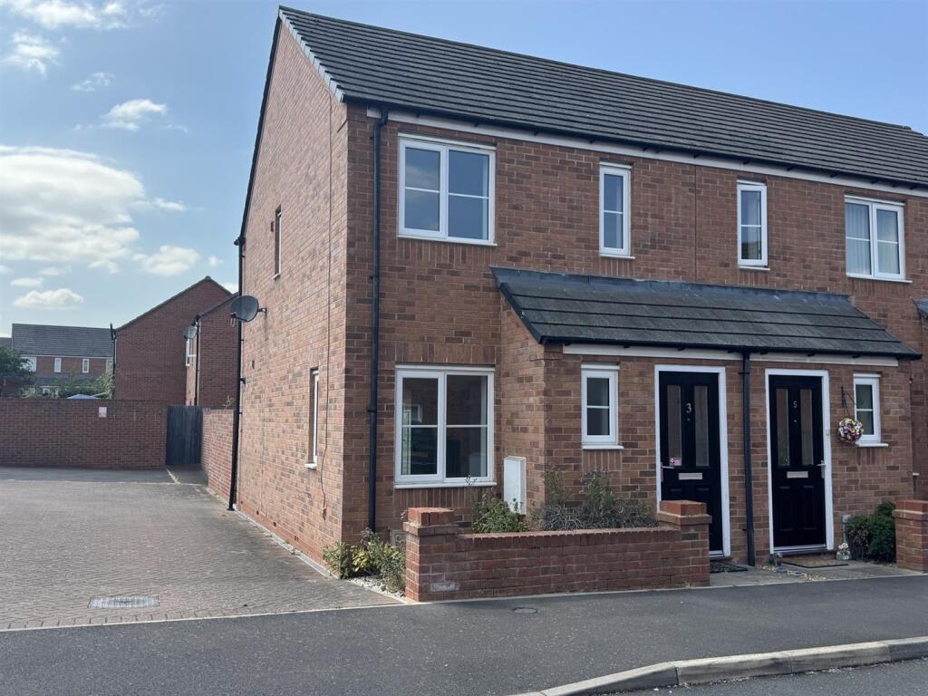 2 bed End of Terrace for rent in Newport. From Tempertons - Newport