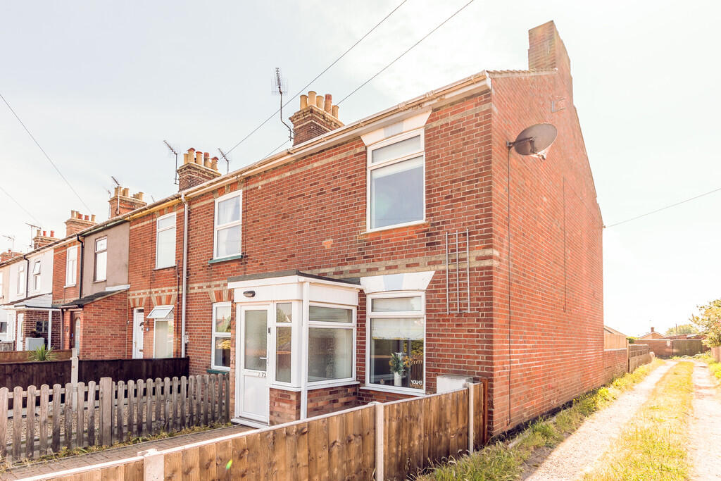 2 bed End of Terrace for rent in Lowestoft. From templewicks - Beccles
