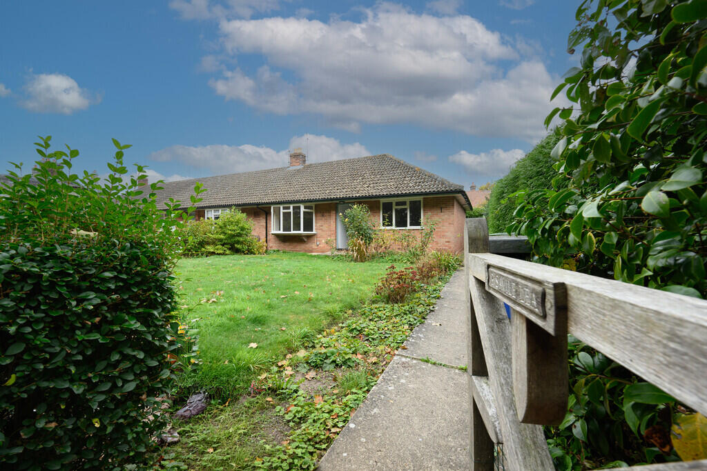 2 bed Semi-detached bungalow for rent in Somerleyton. From templewicks - Beccles