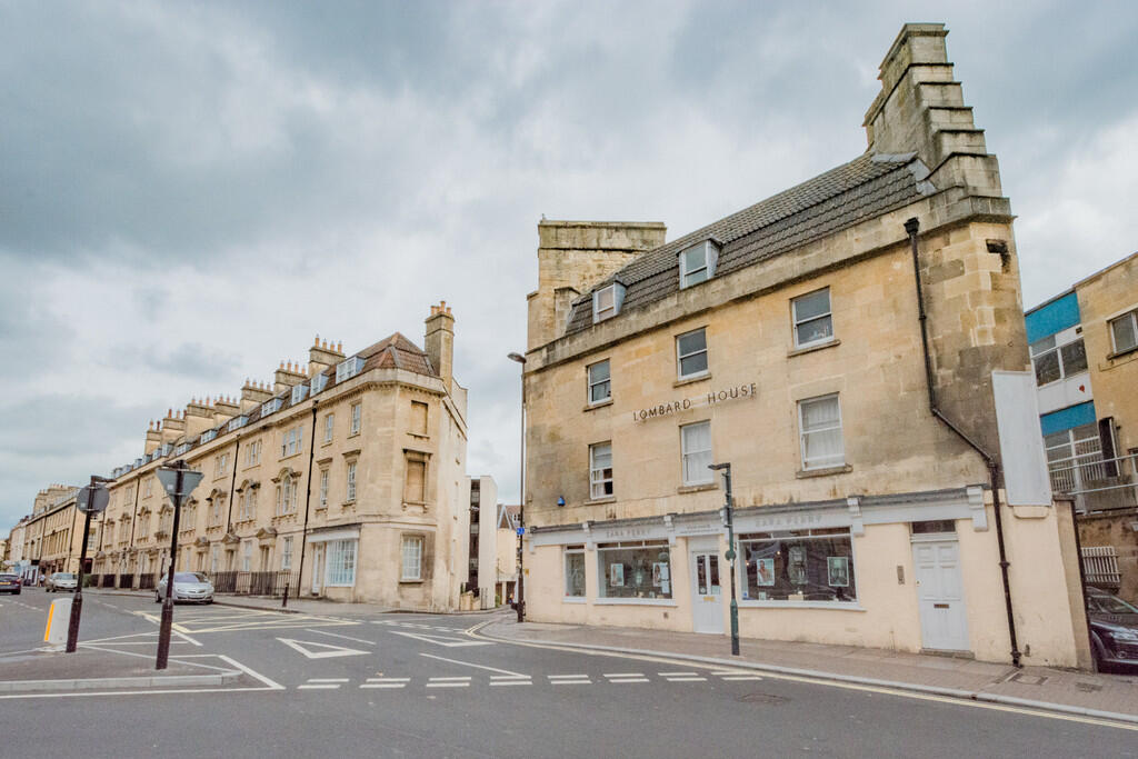 2 bed 1st Floor Flat for rent in Upper Swainswick. From The Bath Property Shop Ltd - Bath