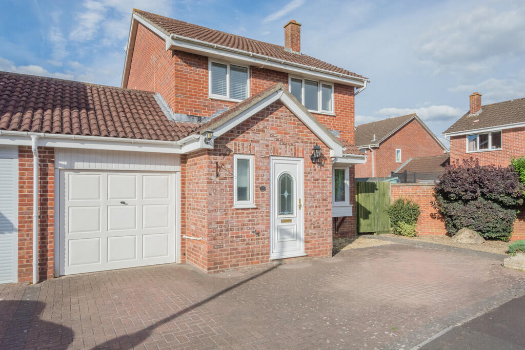 4 bed Semi Detached for rent in Trowbridge. From The Bath Property Shop Ltd - Bath