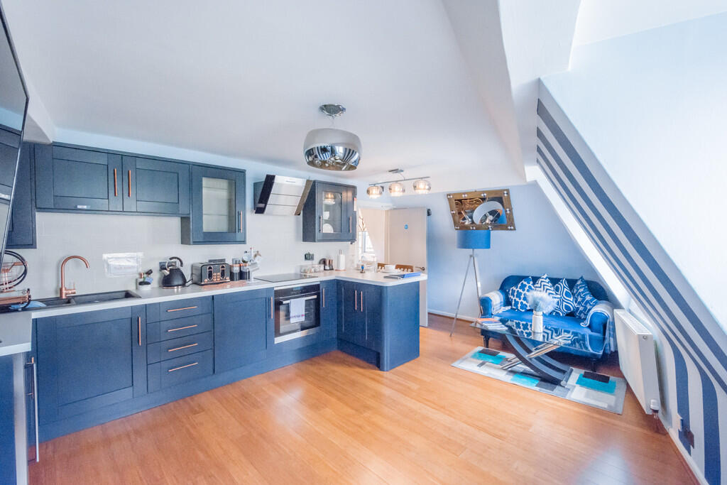 1 bed 1st Floor Flat for rent in Upper Swainswick. From The Bath Property Shop Ltd - Bath
