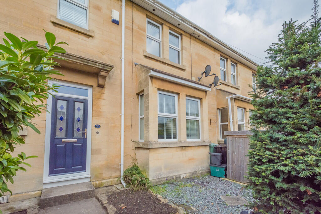 3 bed Mid Terraced House for rent in Bath. From The Bath Property Shop Ltd - Bath 3 bed Mid Terraced House for rent in Bath. From The Bath Property Shop Ltd - Bath