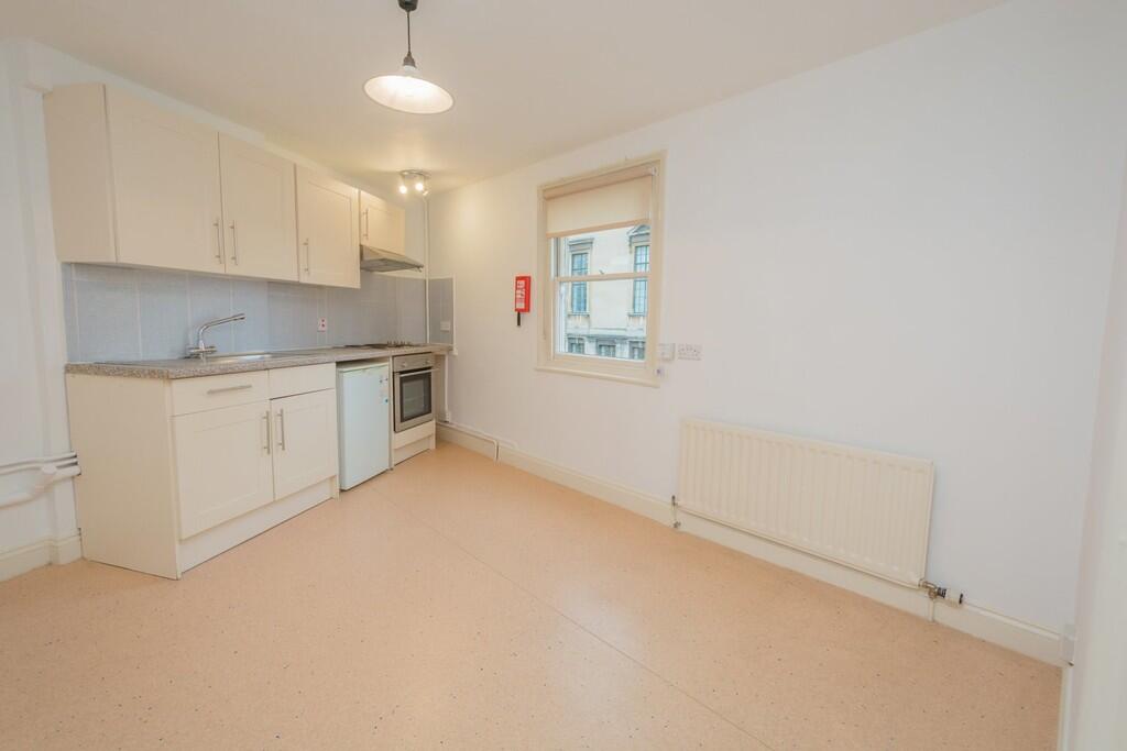 1 bed 1st Floor Flat for rent in Upper Swainswick. From The Bath Property Shop Ltd - Bath