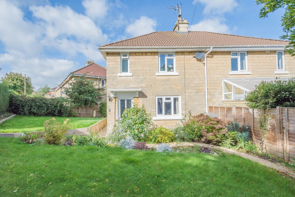 3 bed Semi Detached for rent in Bath. From The Bath Property Shop Ltd - Bath 3 bed Semi Detached for rent in Bath. From The Bath Property Shop Ltd - Bath