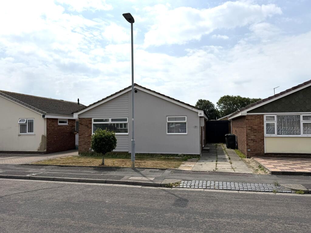 2 bed Detached bungalow for rent in Crumbles. From The Exchange Property Services - Willingdon