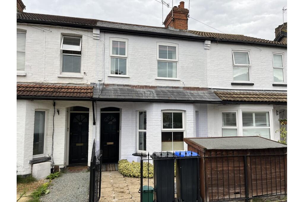 1 bed 1st Floor Flat for rent in Woking. From The Letting Centre - Woking