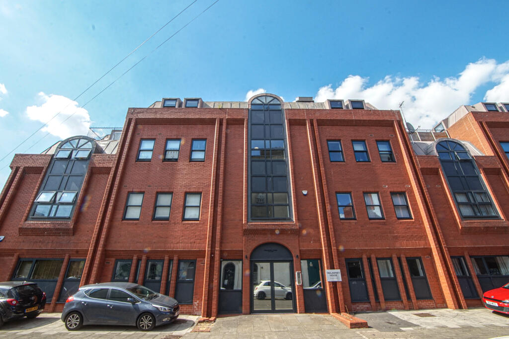 2 bed 1st Floor Flat for rent in Bristol. From The Letting Game - Henleaze