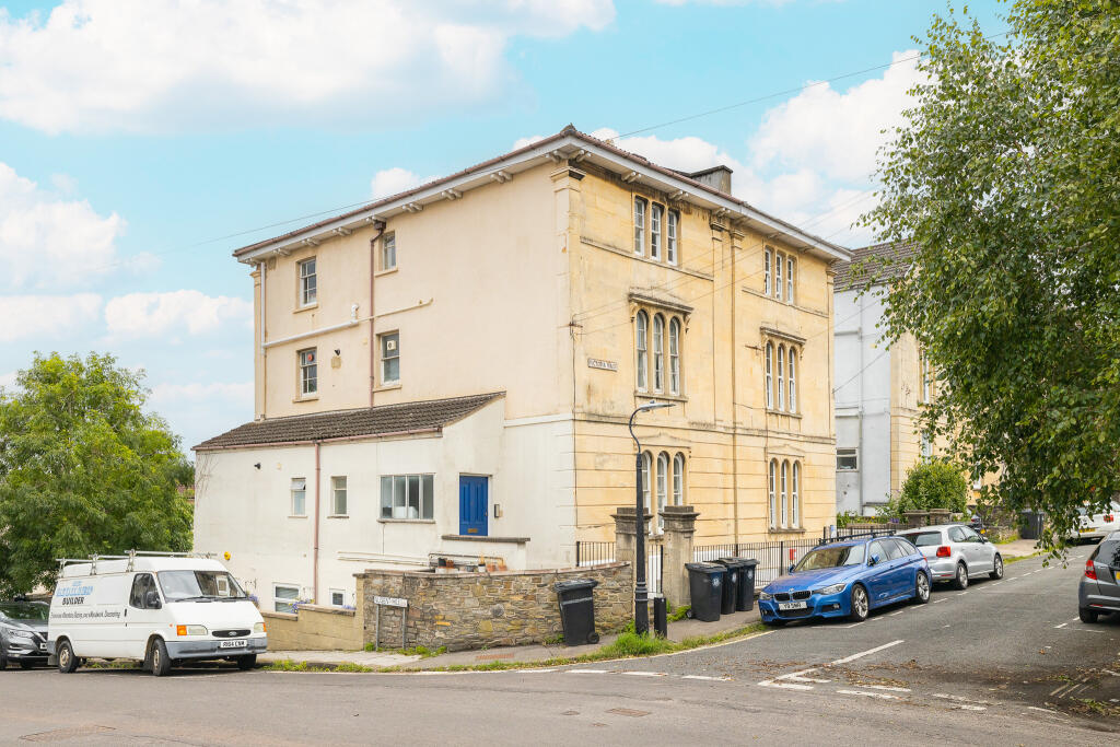 2 bed 1st Floor Flat for rent in Bristol. From The Letting Game - Henleaze