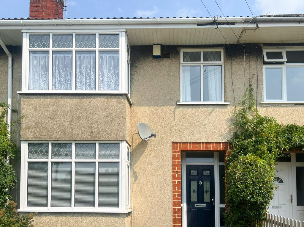 4 bed End of Terrace for rent in Broomhill. From The Letting Game - Henleaze