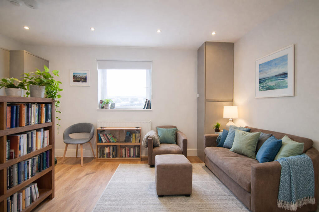 1 bed 1st Floor Flat for rent in Bristol. From The Letting Game - Henleaze